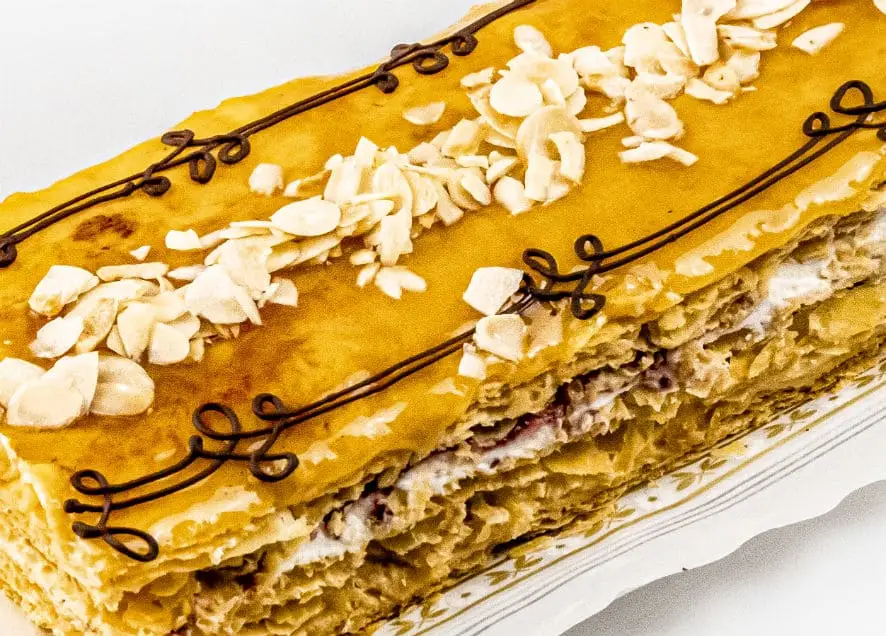 Tarta de Hojaldre Gourmet con Crema