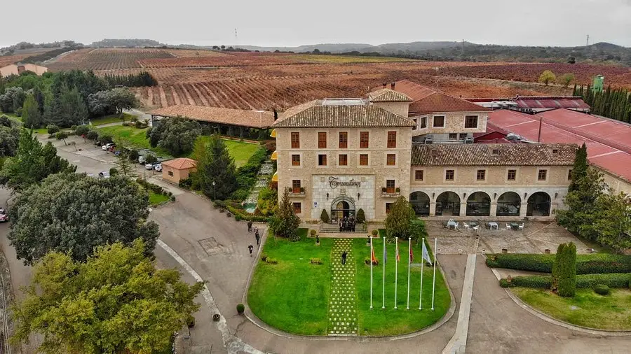 Hotel-Bodega Torremilanos